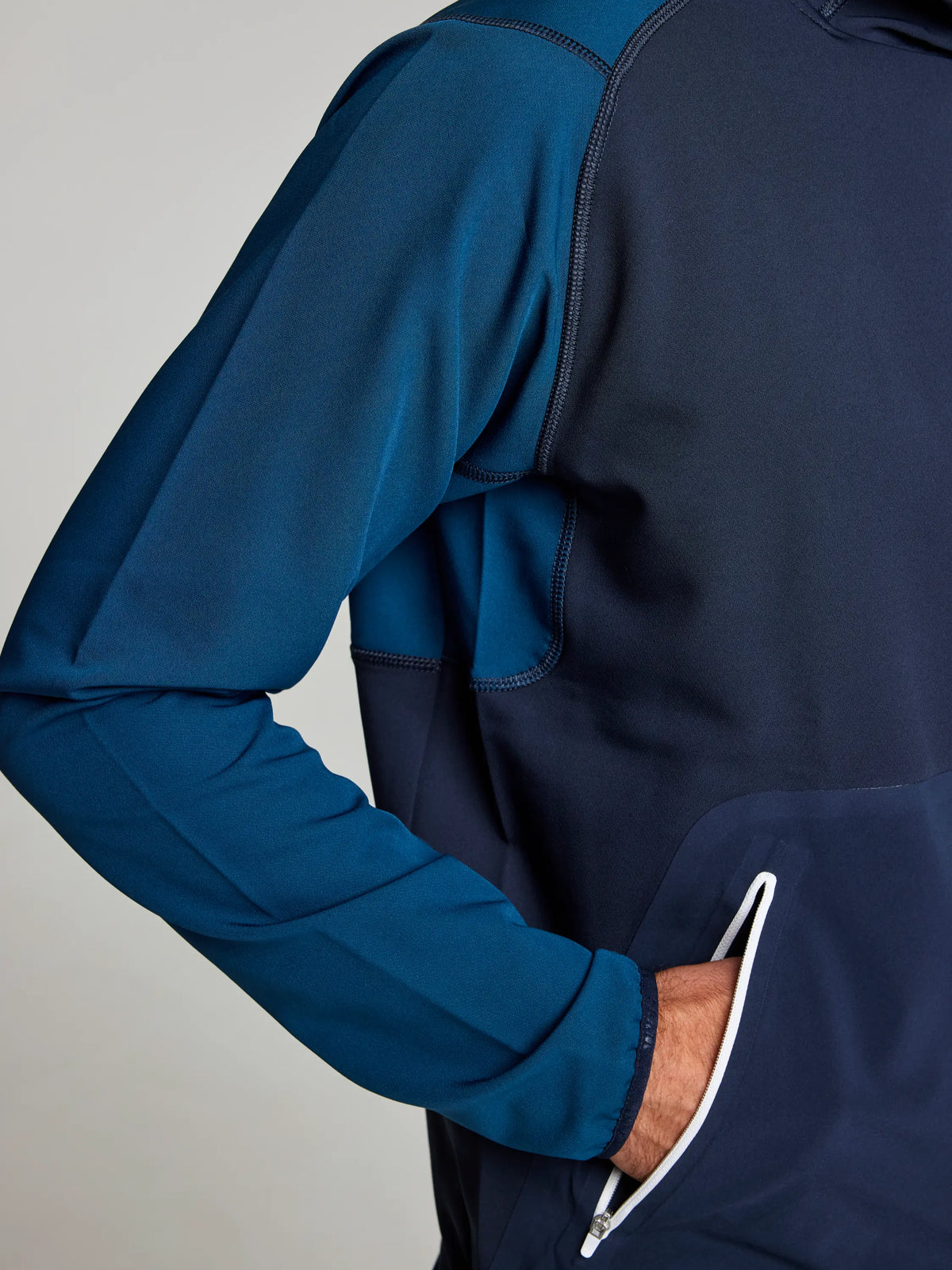 Sudadera Técnica Elástica con capucha FOIL TECH HOODIE Hombre_Navy