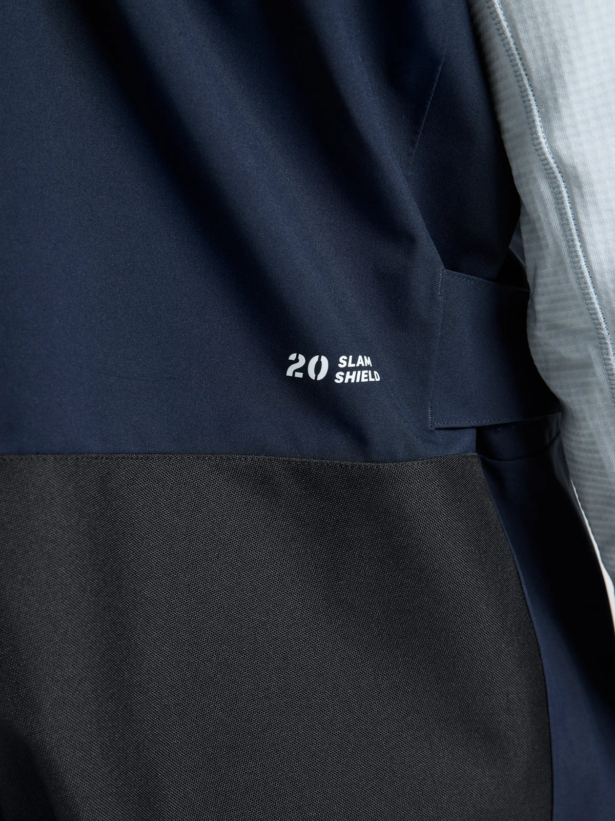 Peto impermeable Altura Bib navy 20000mm 30000g SLAM
