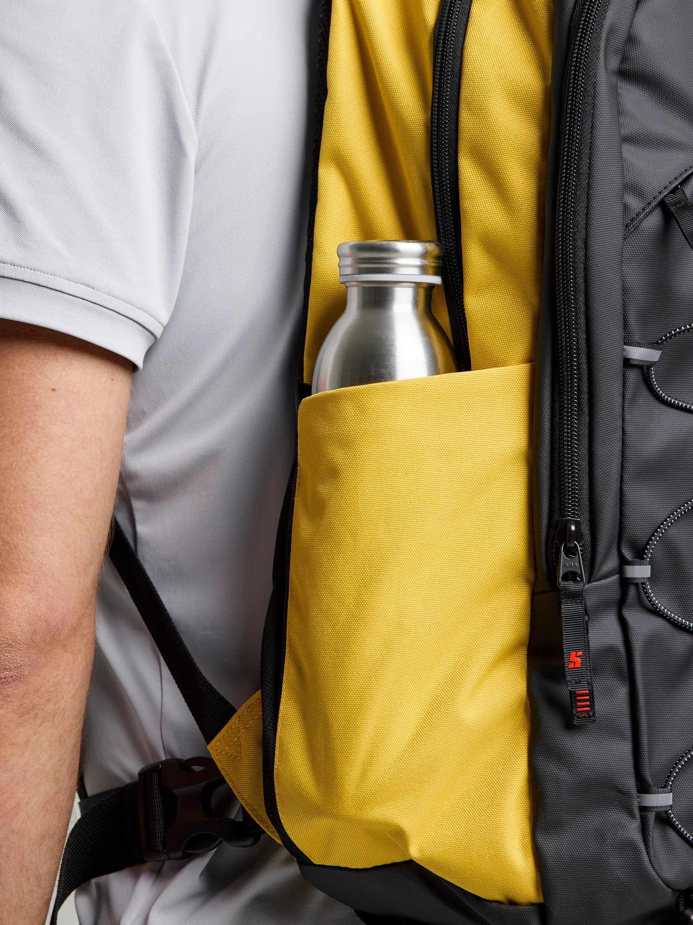 Mochila Resistente al Agua _Amarillo