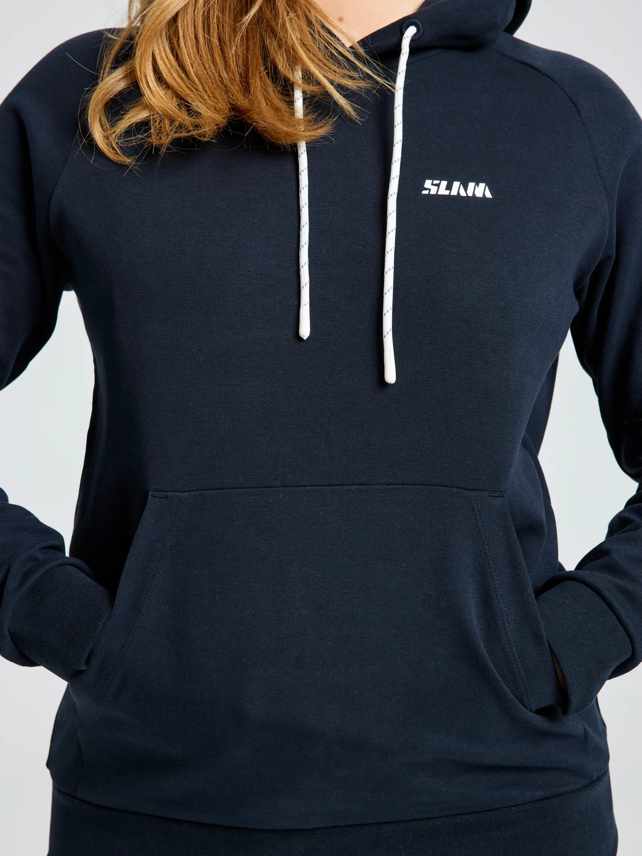 Sudadera con capucha bolsillo canguro Logo WS navy mujer SLAM