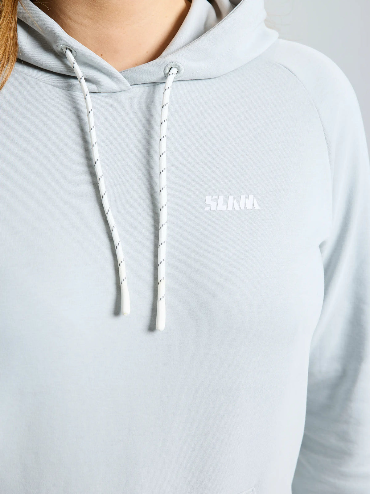 Sudadera capucha mujer Logo WS Cleef Grey bolsillo canguro SLAM