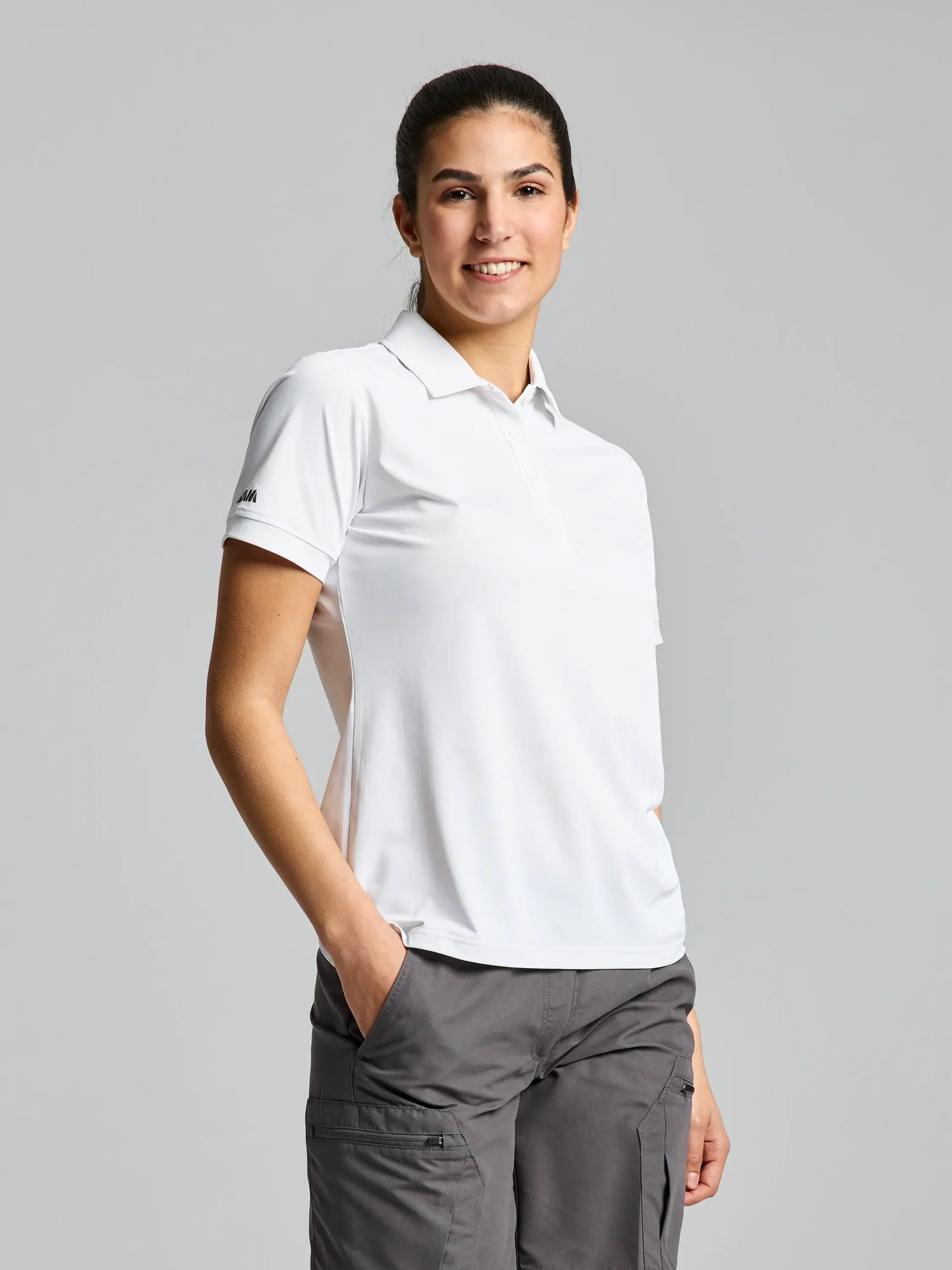 Polo técnico manga corta protección solar UPF 50+ mujer blanco SLAM