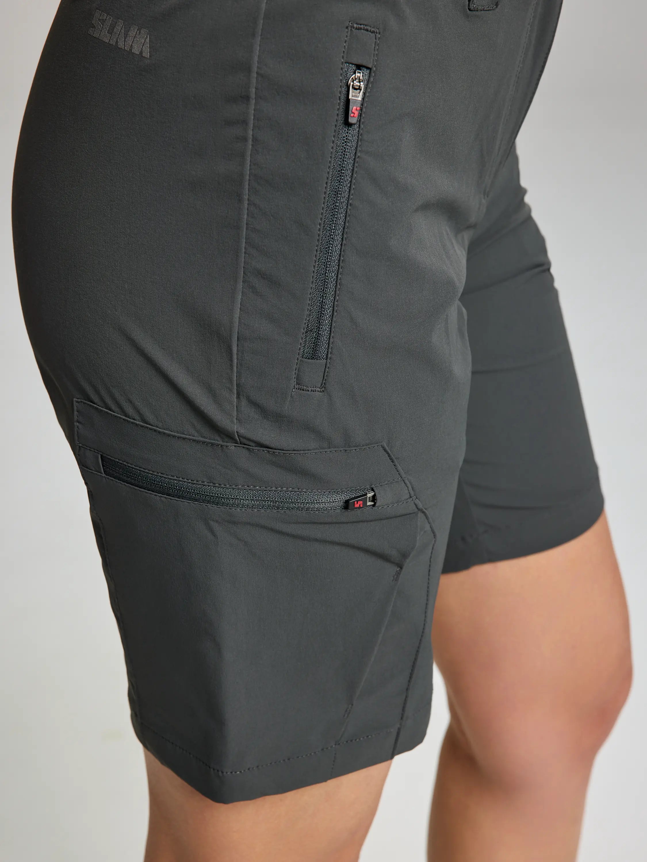 Bermudas técnicas cargo para mujer – Grafito