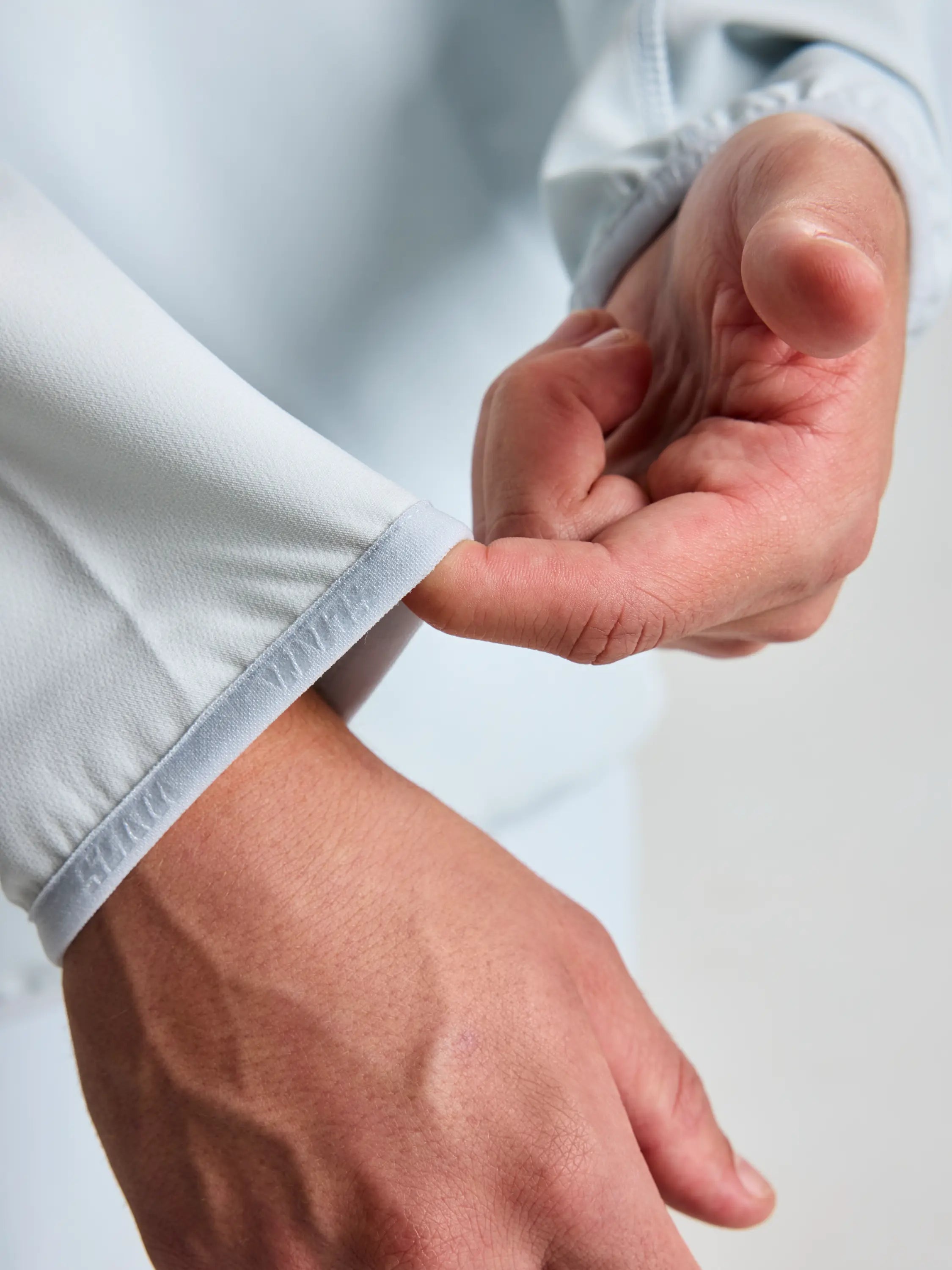 Foil Tech Hoodie para hombre – Cliff Grey