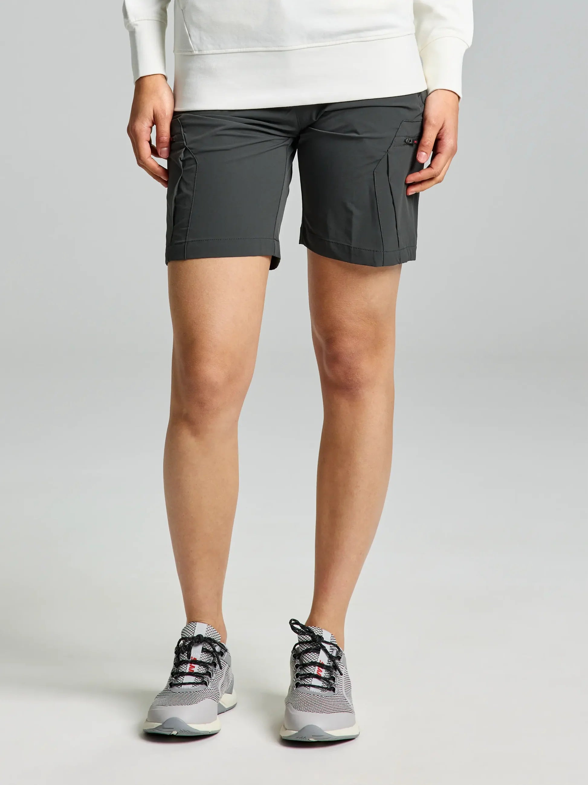 Bermudas técnicas cargo para mujer – Grafito