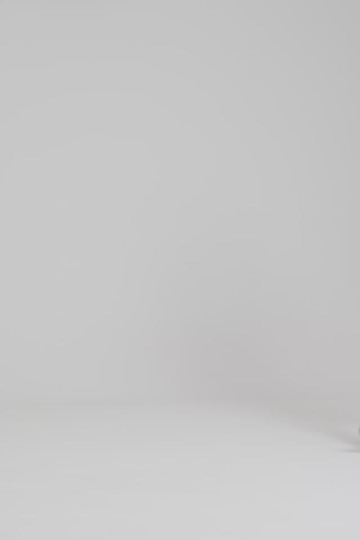 Cargar video: Sudadera con capucha Logo Hoodie Cleef Grey canguro SLAM